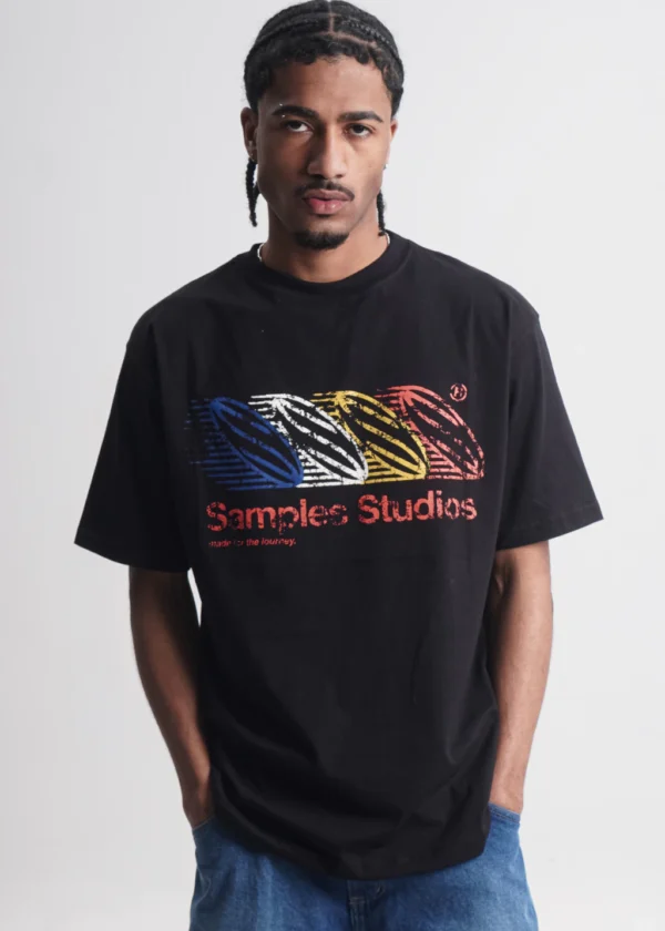 REMERA SAMPLES BLACK